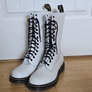 Dr. Martens 1914 White 14 Eye Tall Combat Boots | Size 9 US | Smooth Leather